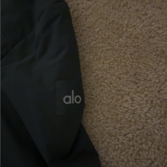 ALO Yoga Deep Green Jacket - Picture 3 of 4